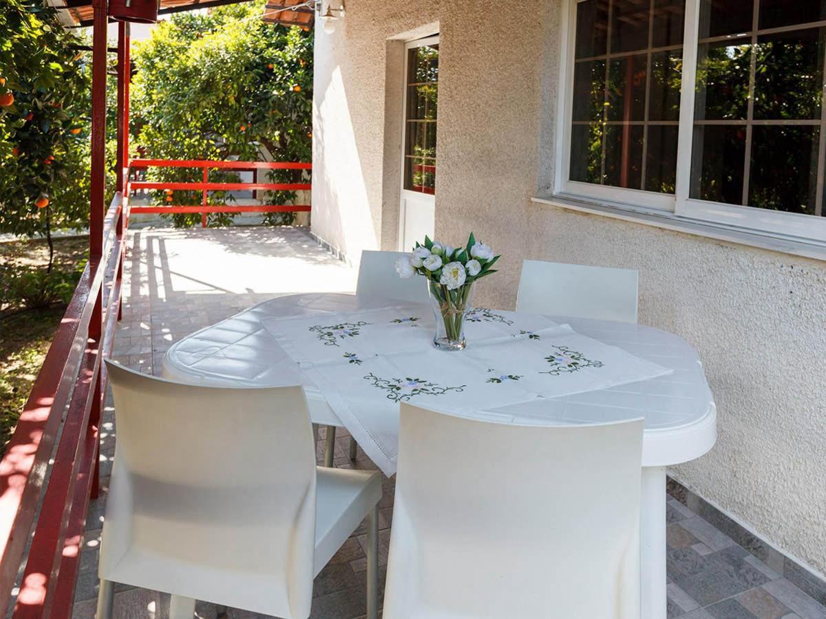 Cottonclub Villas تولو المظهر الخارجي الصورة