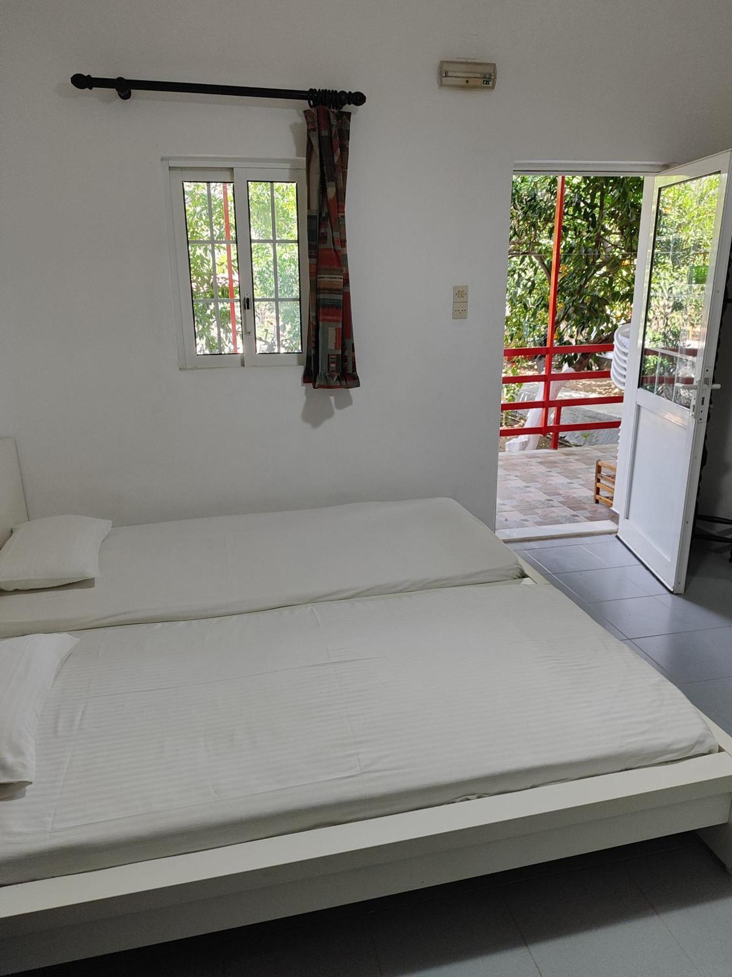Cottonclub Villas تولو المظهر الخارجي الصورة