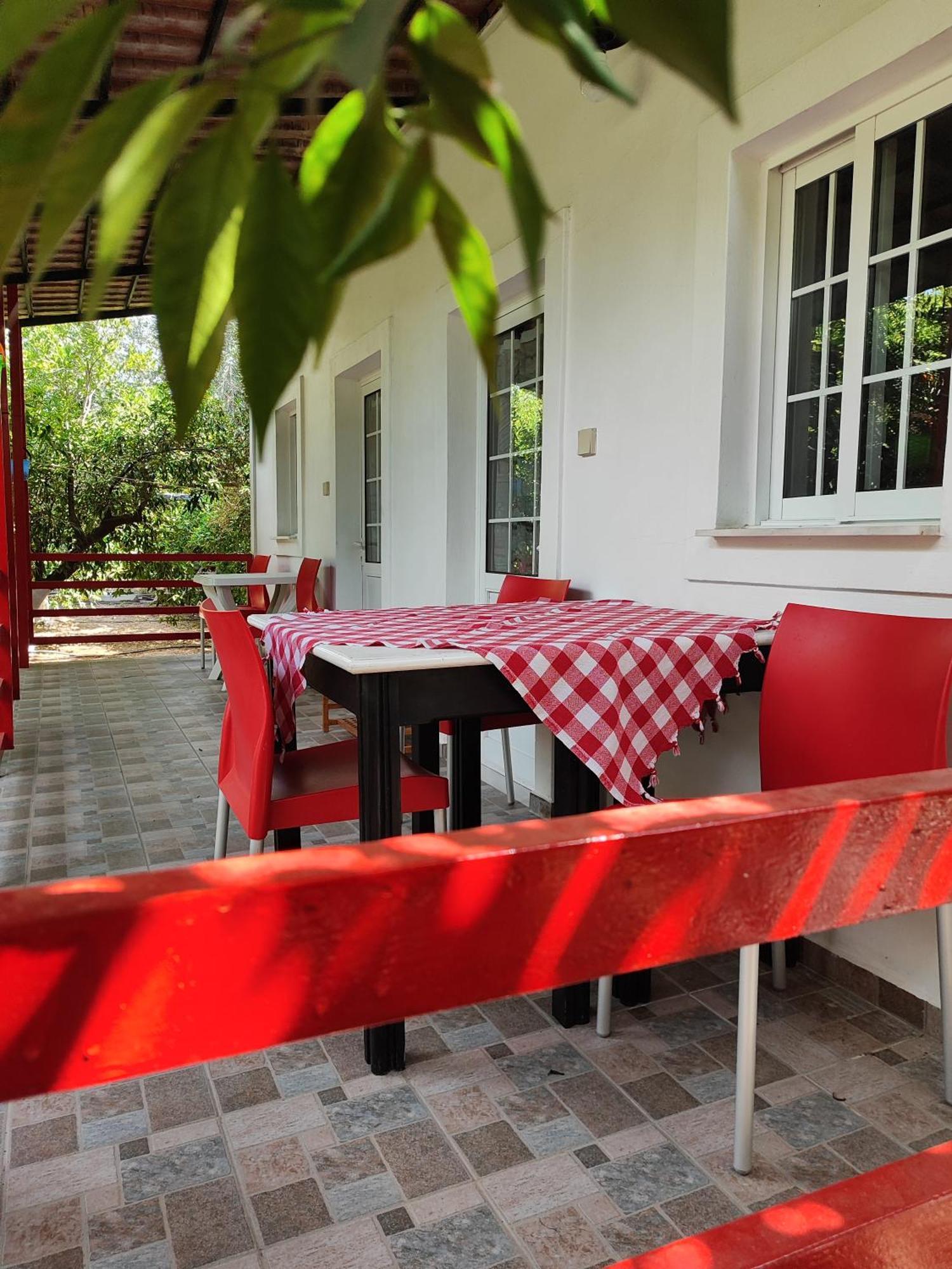 Cottonclub Villas تولو المظهر الخارجي الصورة